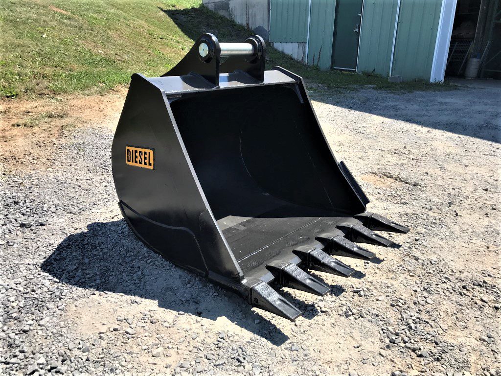 42" HD Tooth Bucket for 140CL Excavator with 65mm pins