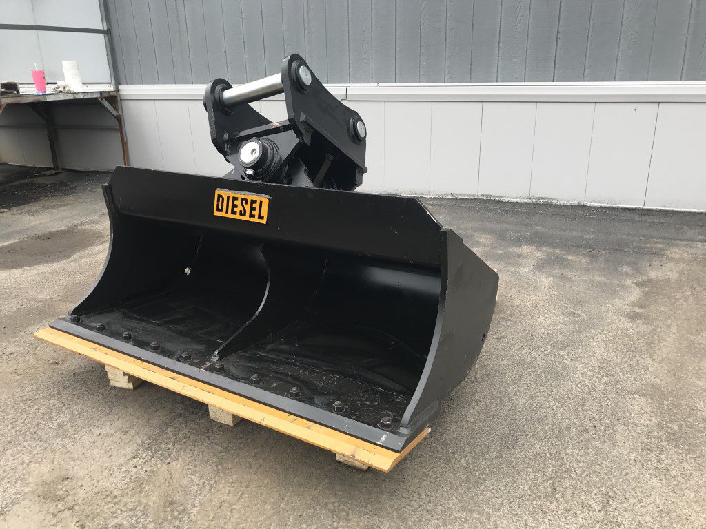 60'' Tilt Ditch Bucket BOCE for 140CL Excavator with 65mm pins - Image 4