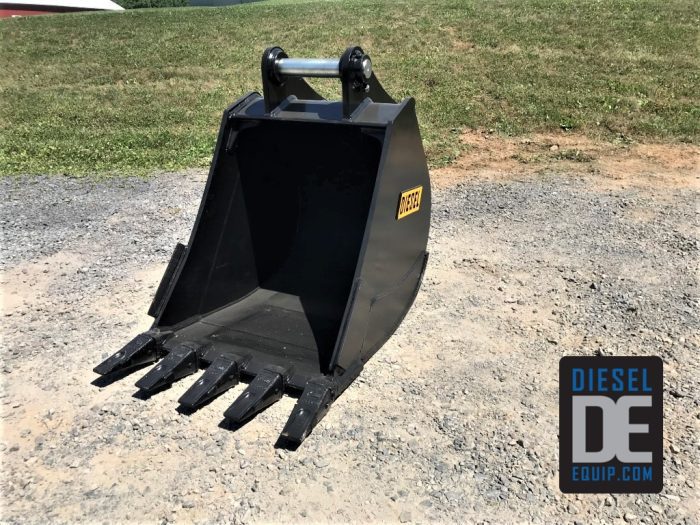 30" HD Tooth Bucket for 140CL Excavator with 65mm pins