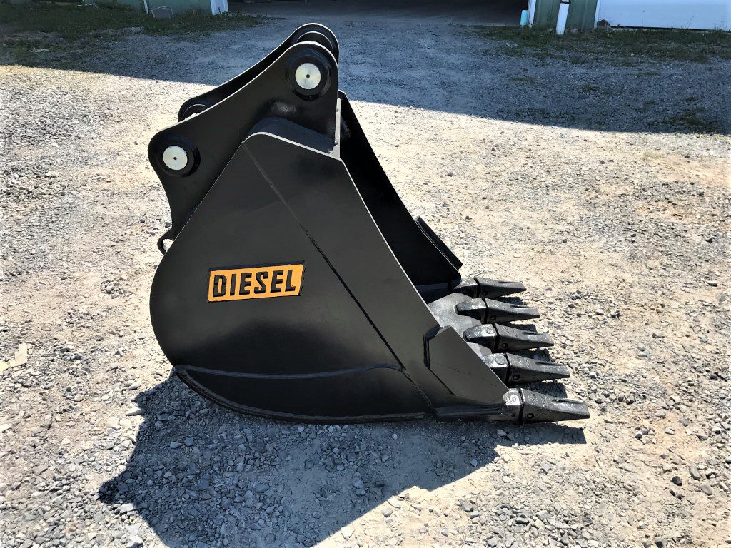 30" HD Tooth Bucket for 140CL Excavator with 65mm pins - Image 6