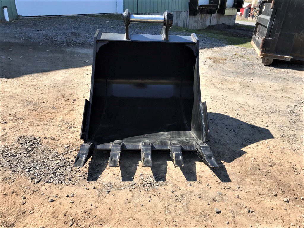 42'' HD Tooth Bucket for 170CL Excavator with 70mm pins - Image 8
