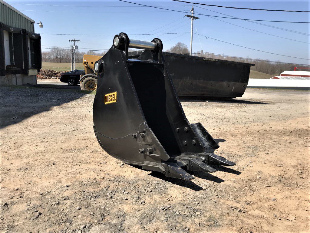 24'' HD Tooth Bucket for 220CL Excavator with 80mm pins - Image 7
