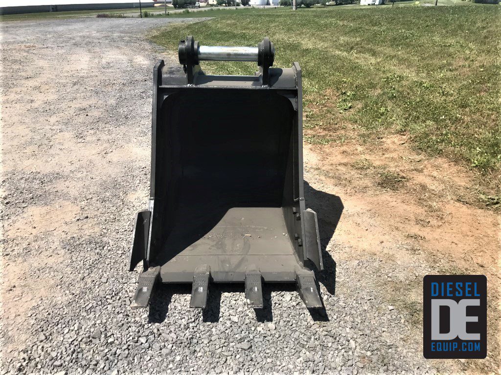 36'' HD Tooth Bucket for 220CL Excavator with 80mm pins - Image 10