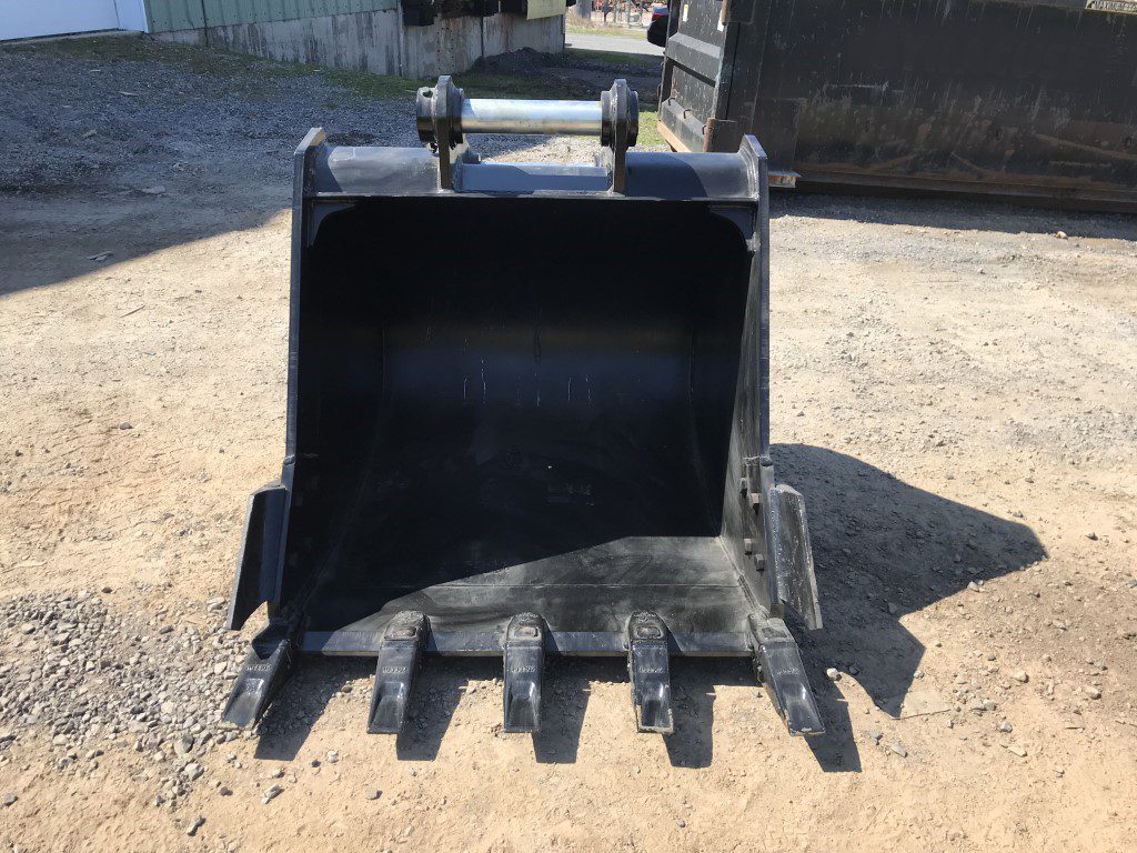 48'' HD Tooth Bucket for 220CL Excavator with 80mm pins - Image 9