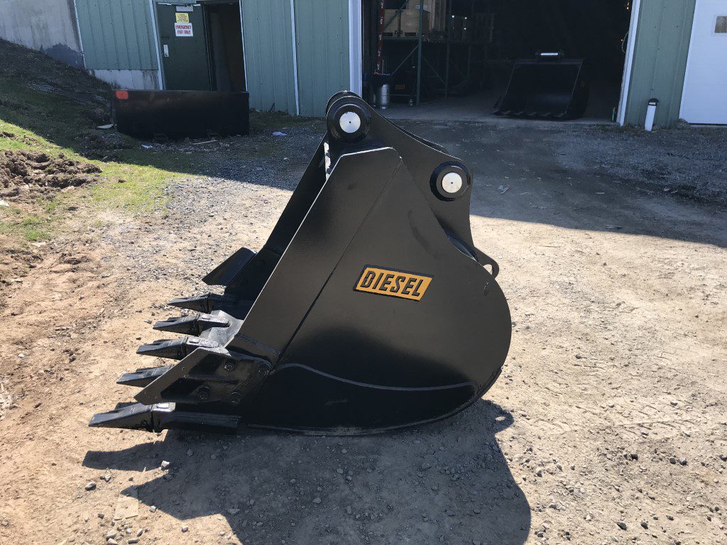 48'' HD Tooth Bucket for 220CL Excavator with 80mm pins - Image 3