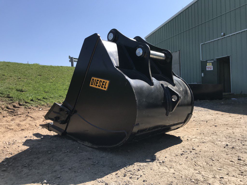 48'' HD Tooth Bucket for 220CL Excavator with 80mm pins - Image 4