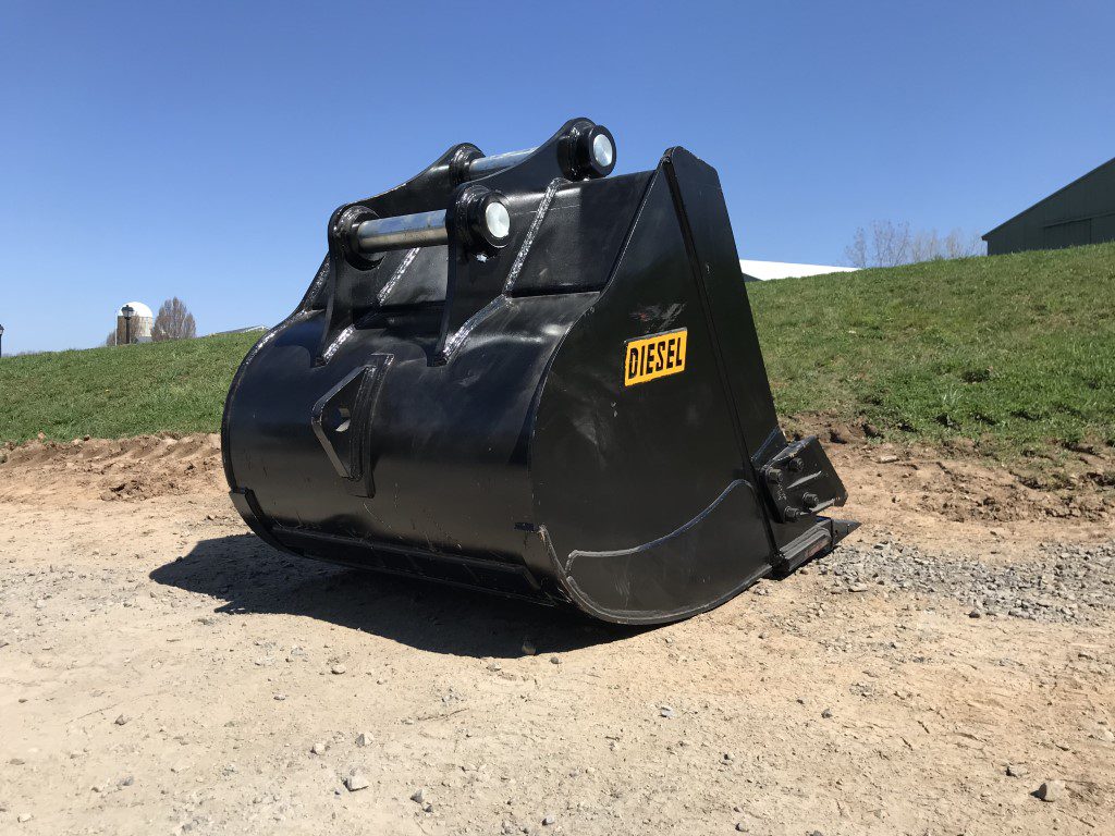 48'' HD Tooth Bucket for 220CL Excavator with 80mm pins - Image 6