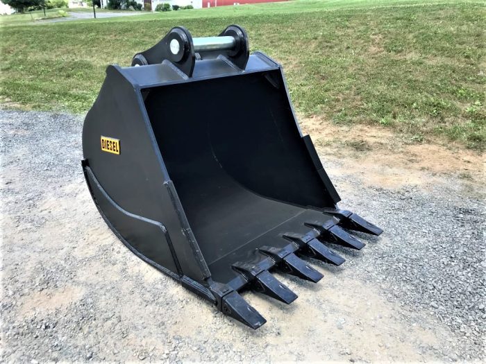 54" HD Tooth Bucket for 300CL Excavator with 90mm pins