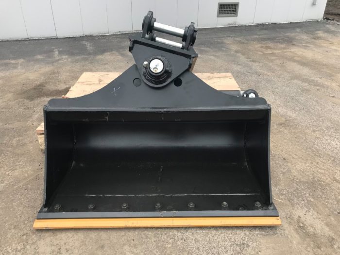 42" Hydraulic Tilt Ditch Cleaning Bucket BOCE for 35CL Excavator with 40mm pins