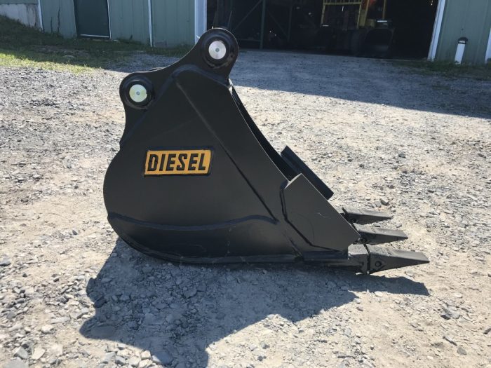 12" HD Tooth Bucket For 35CL Excavator with 40mm pins