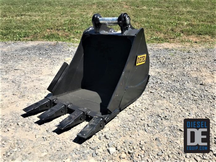 18" HD Tooth Bucket for 35CL Excavator with 40mm pins