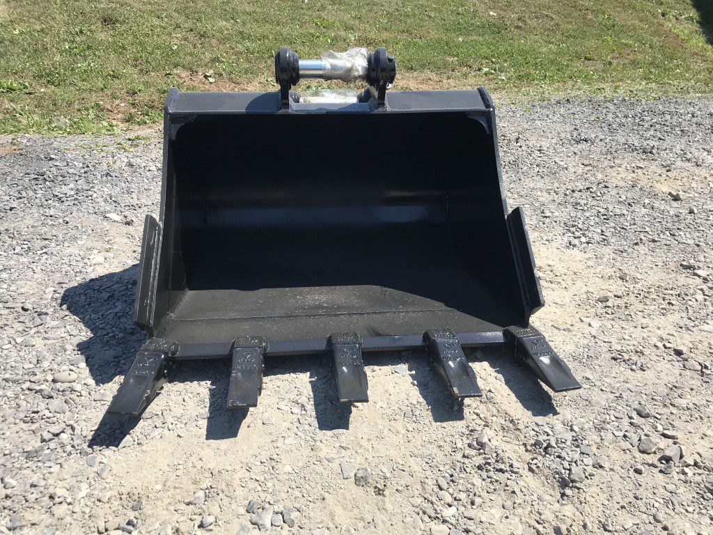 30" HD Tooth Bucket for 35CL Excavator with 40mm pins - Image 8