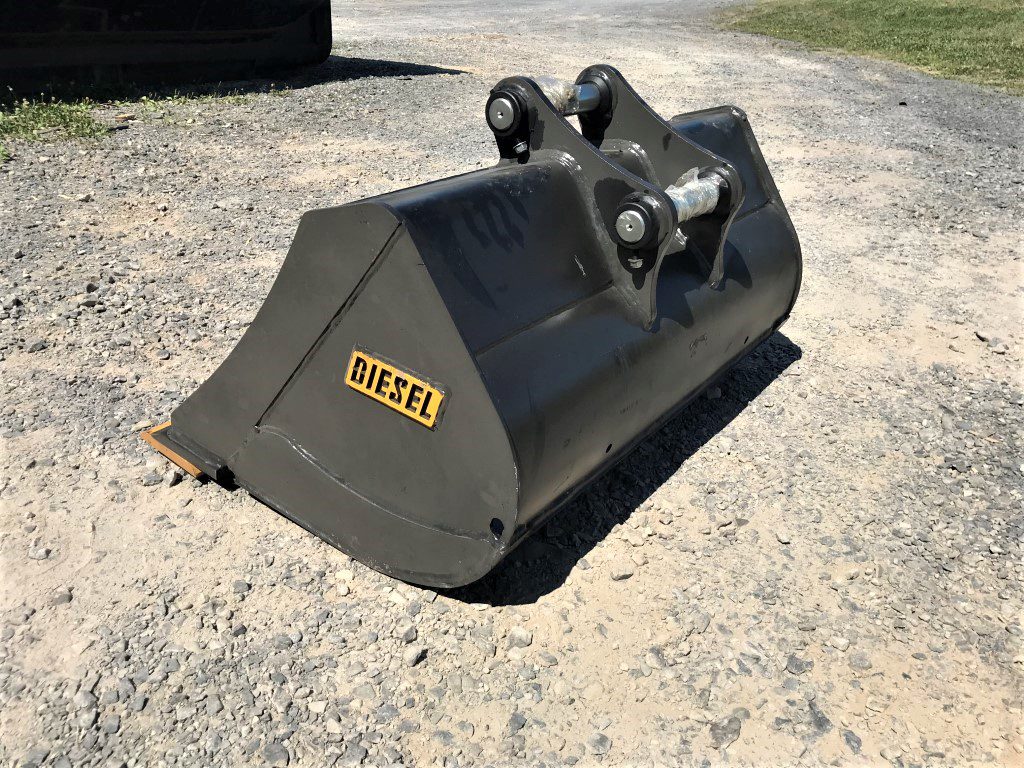 42'' HD Ditch Bucket BOCE for 50CL Excavator with 45mm pins - Image 3