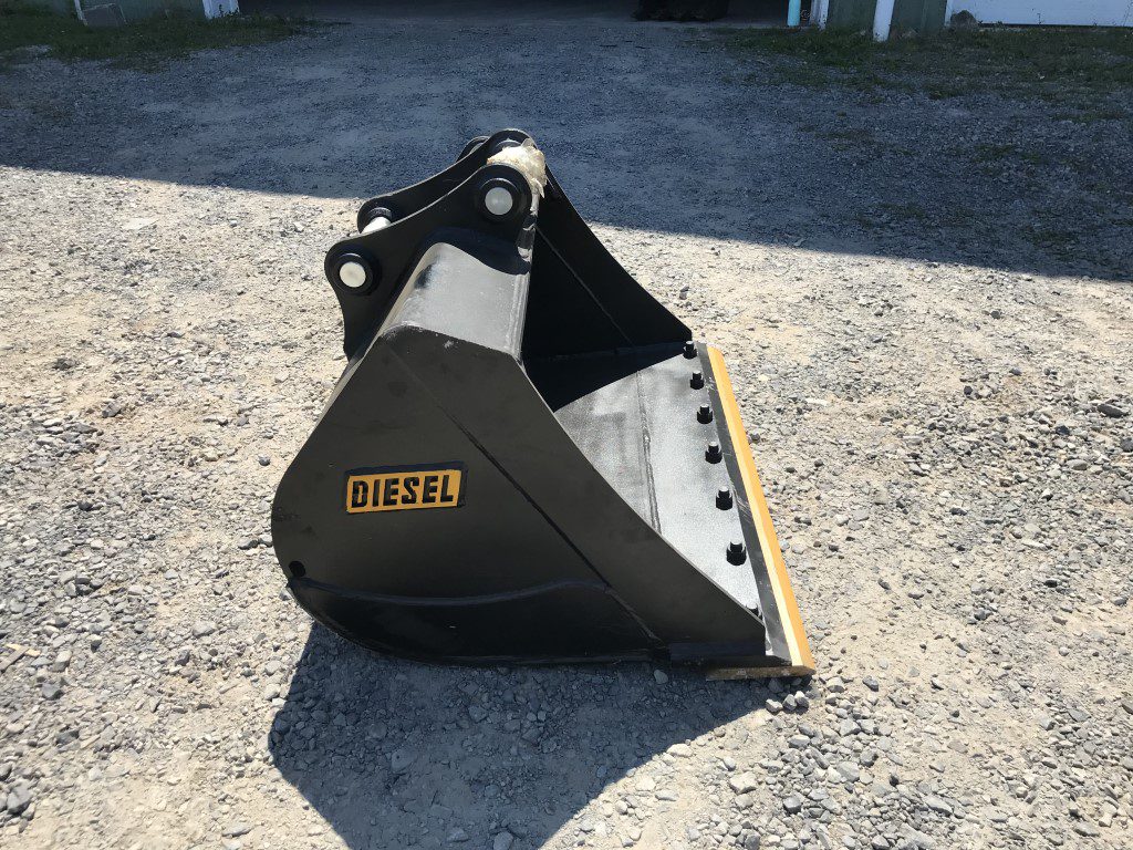 42'' HD Ditch Bucket BOCE for 50CL Excavator with 45mm pins - Image 6