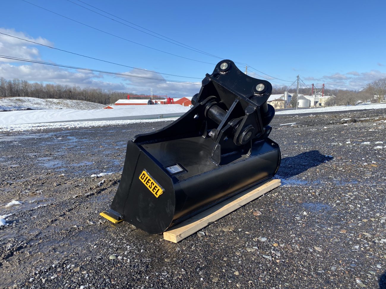 42'' Tilt Ditch Bucket BOCE for 50CL Excavator with 45mm pins - Image 2