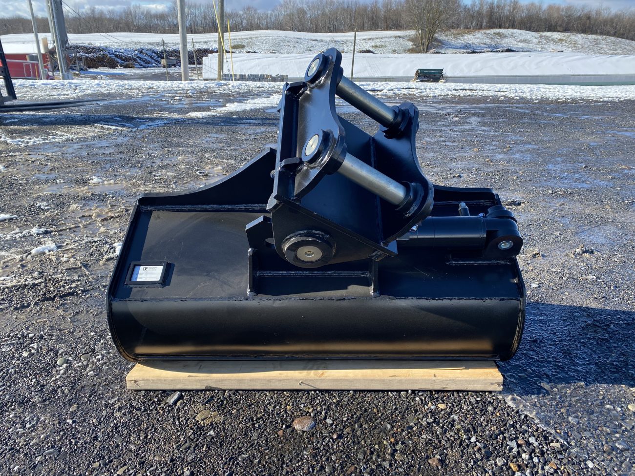 42'' Tilt Ditch Bucket BOCE for 50CL Excavator with 45mm pins - Image 3