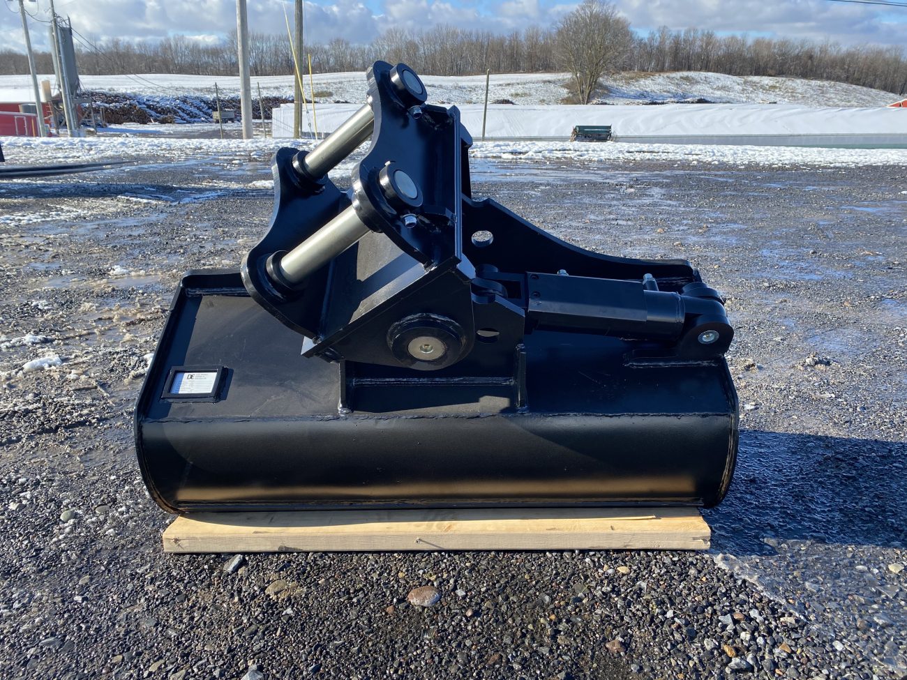 42'' Tilt Ditch Bucket BOCE for 50CL Excavator with 45mm pins - Image 4