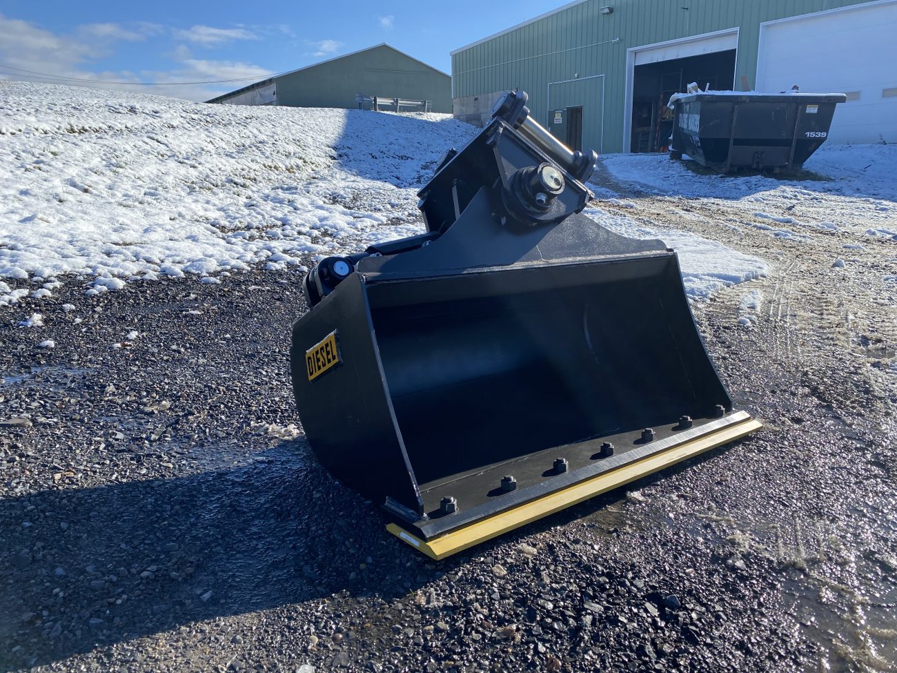 42'' Tilt Ditch Bucket BOCE for 50CL Excavator with 45mm pins - Image 5