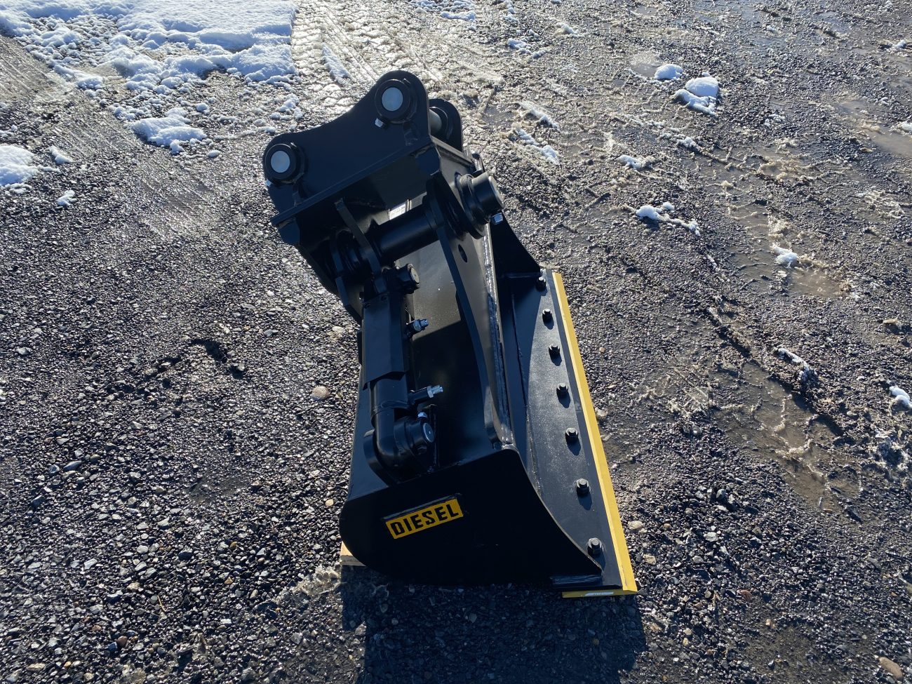 42'' Tilt Ditch Bucket BOCE for 50CL Excavator with 45mm pins - Image 6