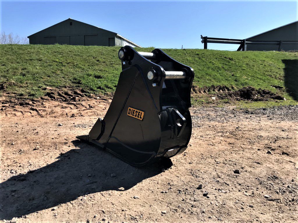 14'' HD Tooth Bucket for 80CL Excavator with 50mm pins - Image 6