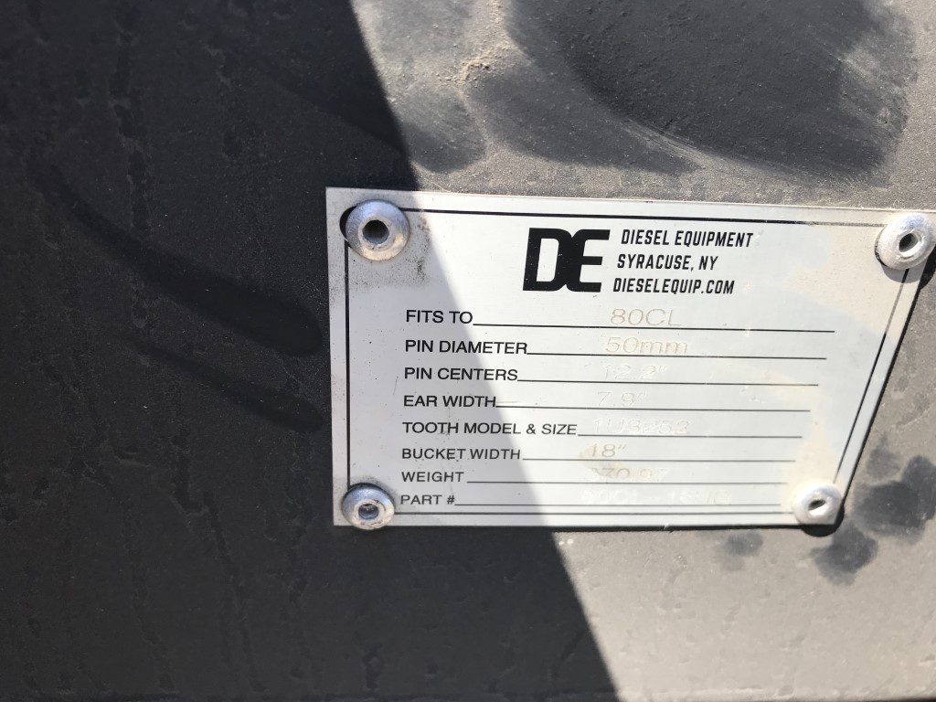 18'' HD Tooth Bucket for 80CL Excavator with 50mm pins - Image 10