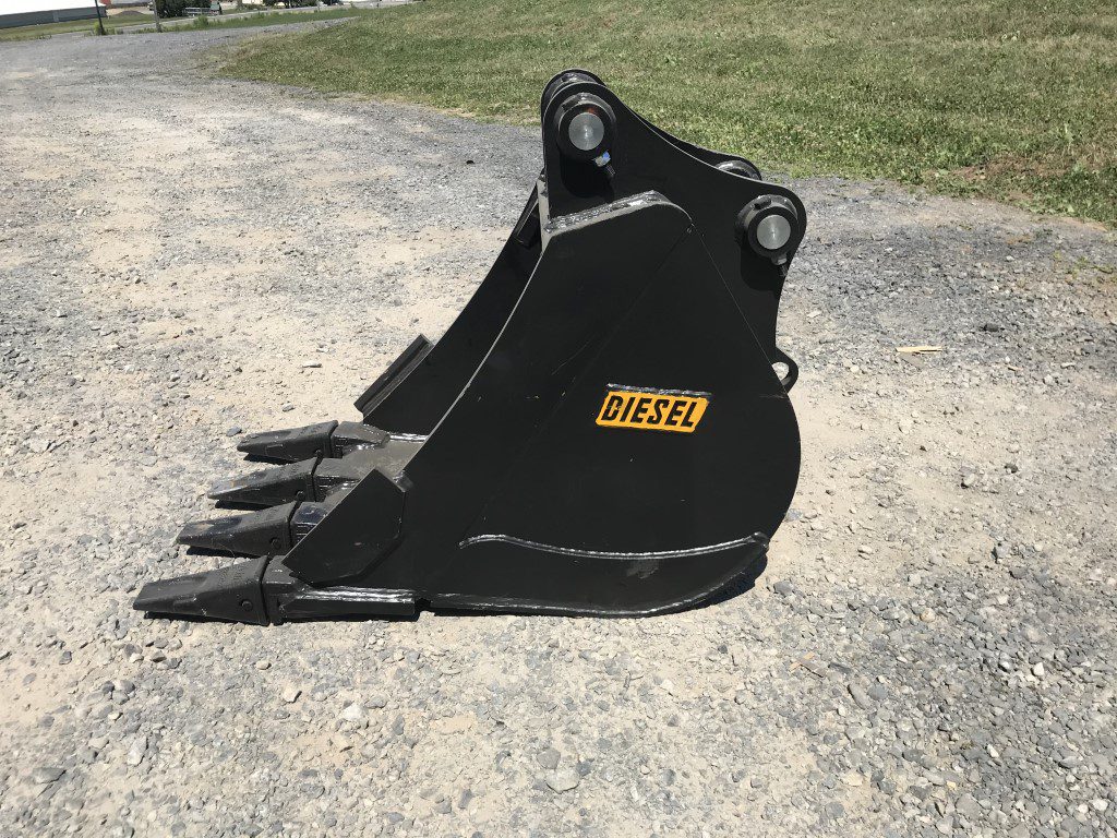 24'' HD Tooth Bucket for 80CL Excavator with 50mm pins - Image 2