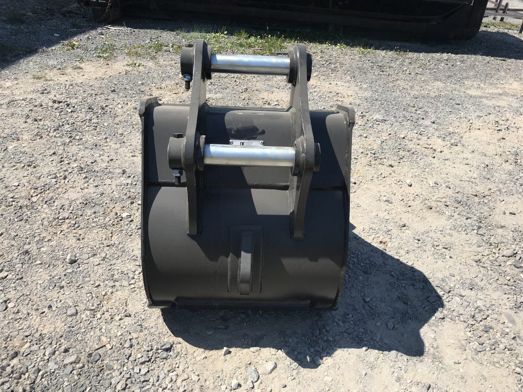 24'' HD Tooth Bucket for 80CL Excavator with 50mm pins - Image 4