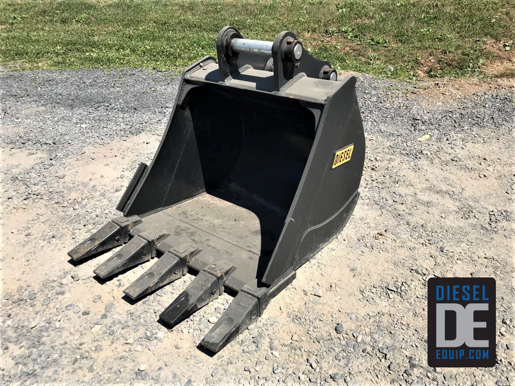 30'' HD Tooth Bucket for 80CL Excavator with 50mm pins - Image 2