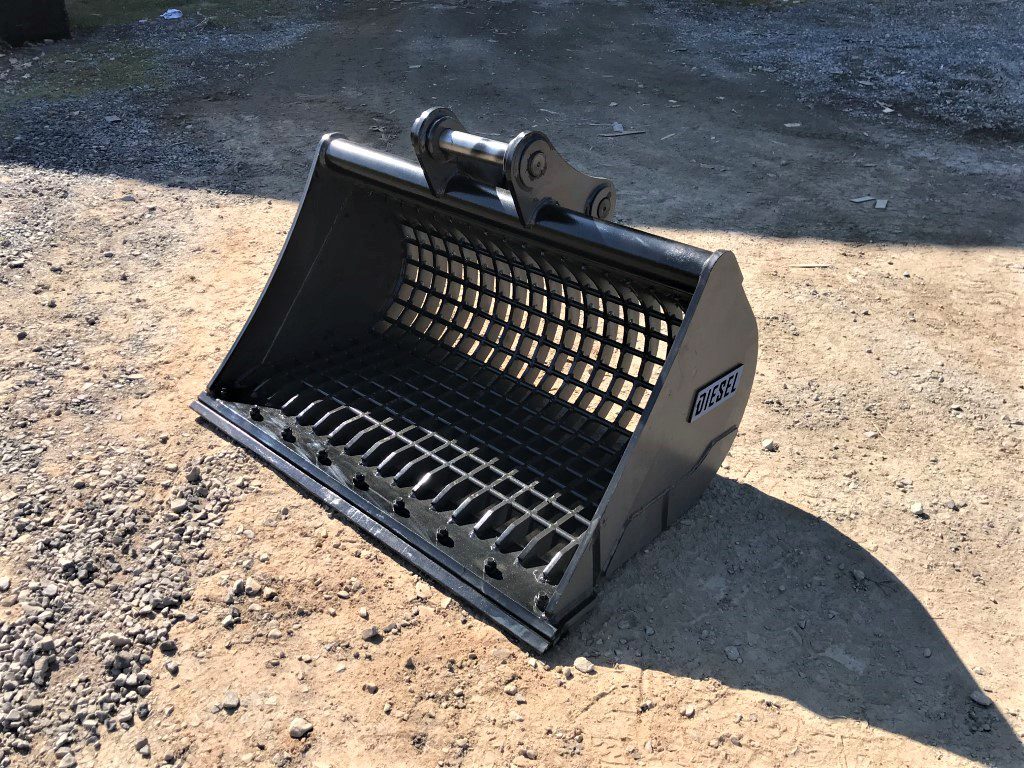48" Screening Bucket BOCE for 80CL Excavator with 50mm pins - Image 2