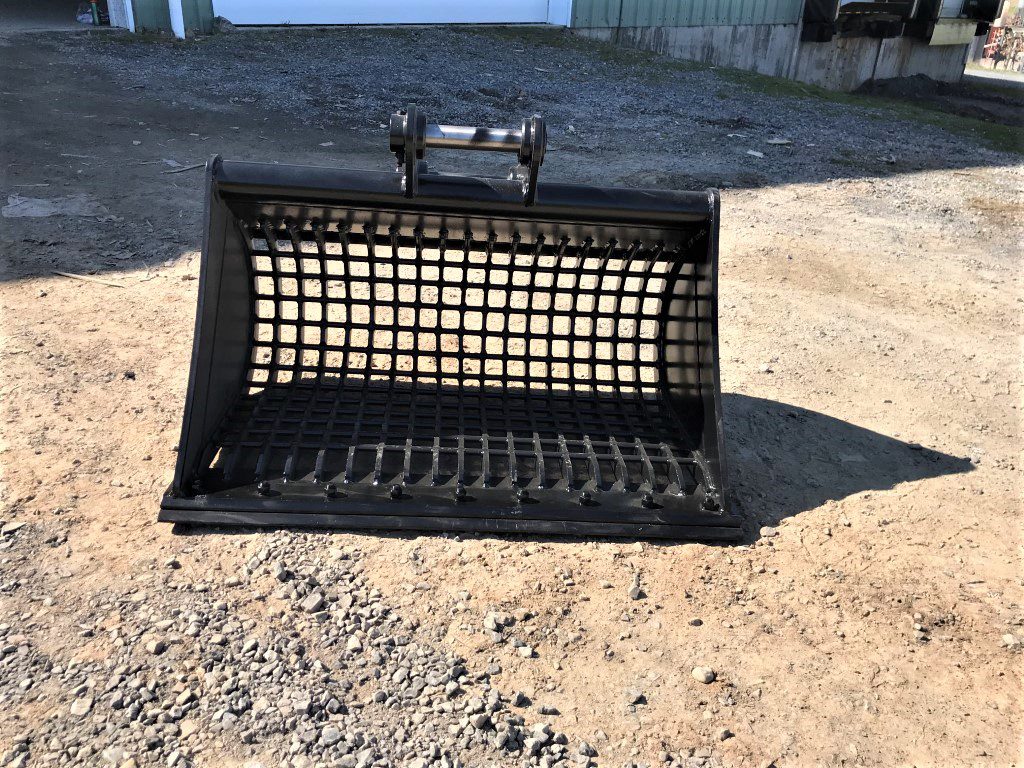 48" Screening Bucket BOCE for 80CL Excavator with 50mm pins - Image 9