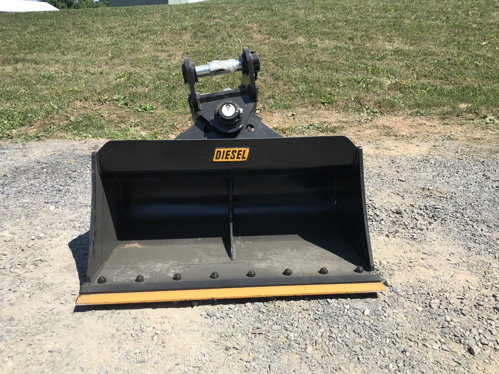 48'' Tilt Ditch Bucket BOCE for 80CL Excavator with 50mm pins - Image 9