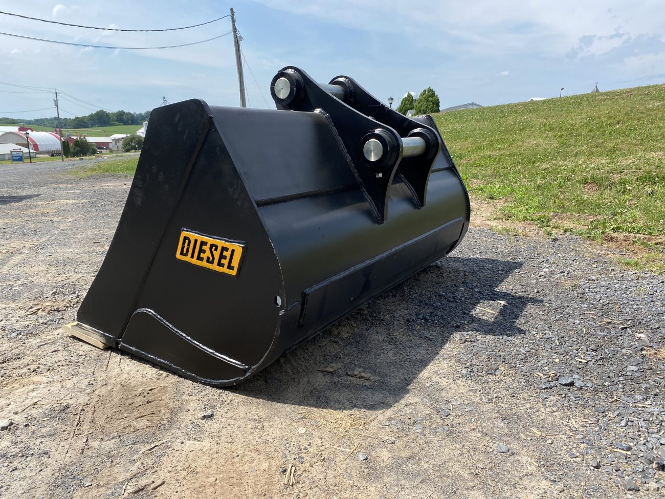 72'' Ditch Bucket BOCE for 220CL Excavator with 80mm pins - Image 3
