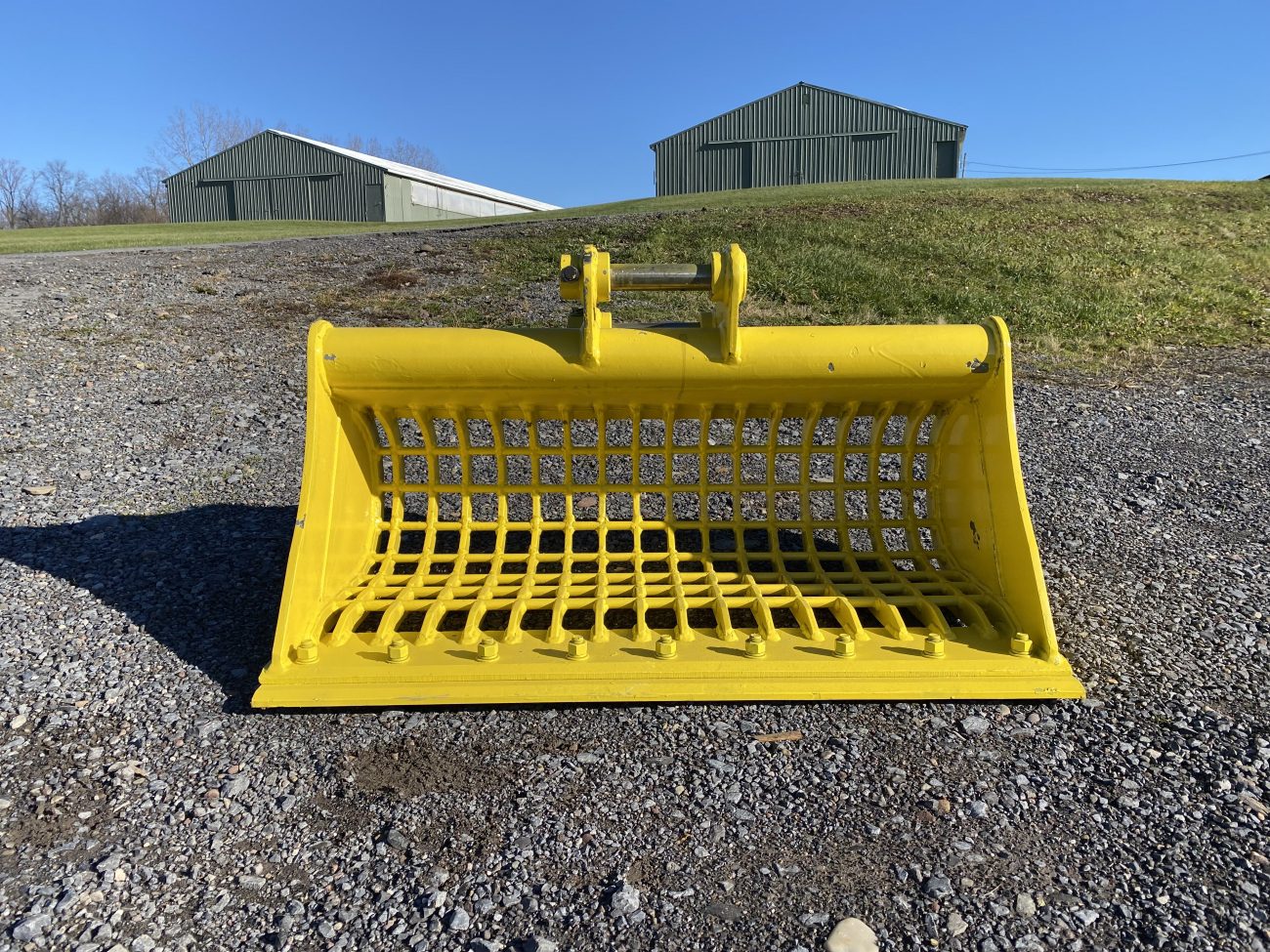 42" VIO35 Excavator Screening Bucket BOCE with 38mm pins - Image 6
