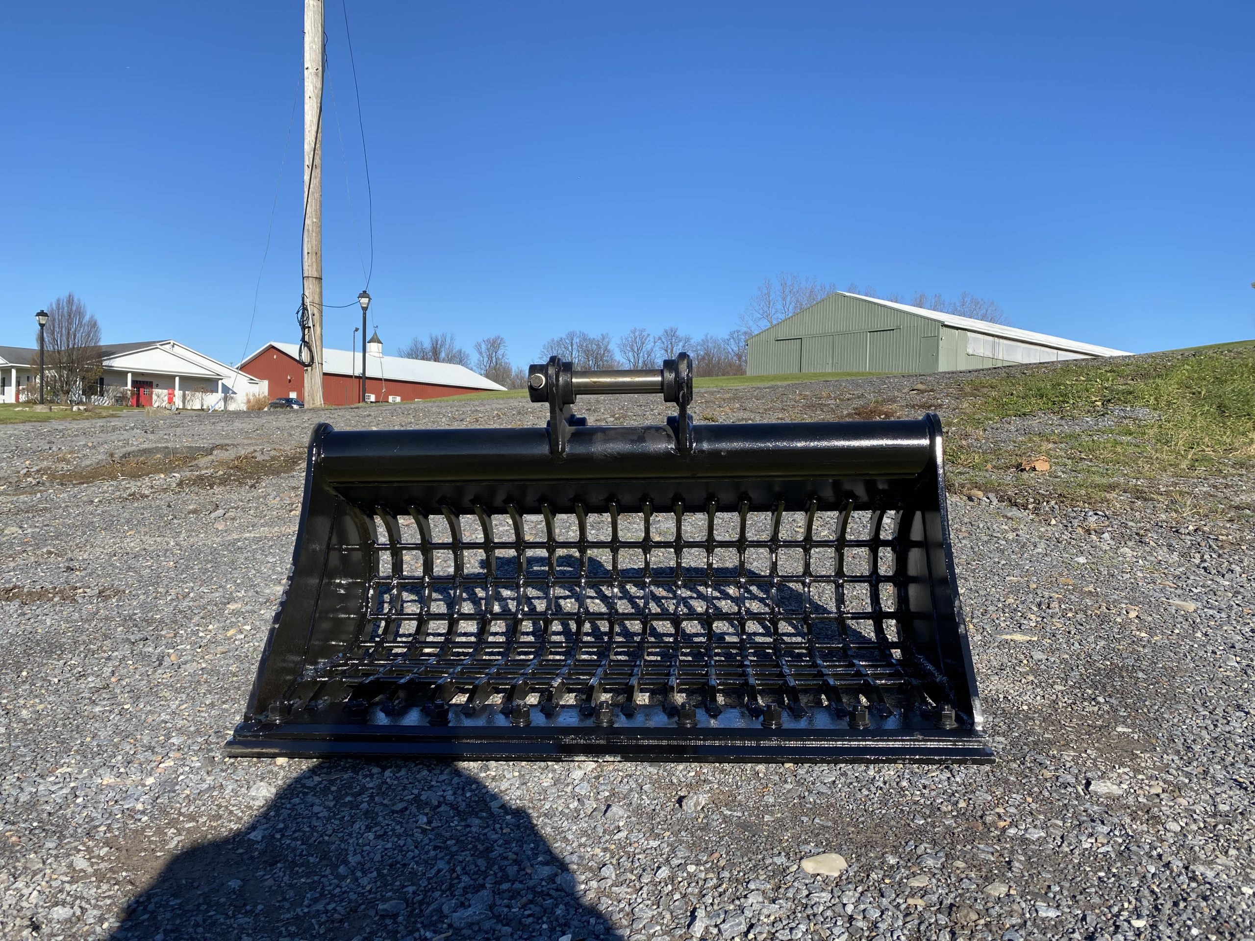 42" Screening Bucket BOCE for 35CL Excavator with 40mm pins - Image 6