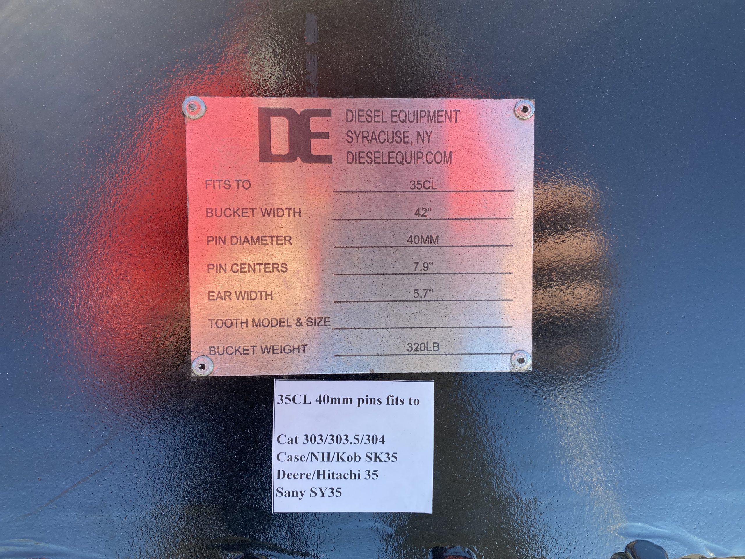 42" Screening Bucket BOCE for 35CL Excavator with 40mm pins - Image 7