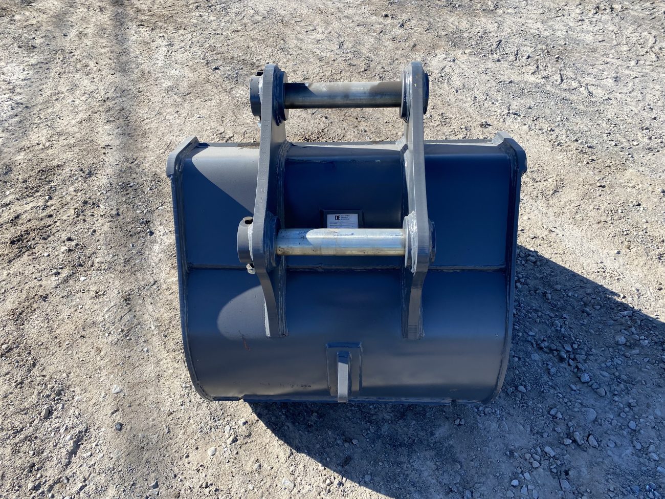 36'' HD Tooth Bucket for PC138 Excavator with 60mm pins - Image 3