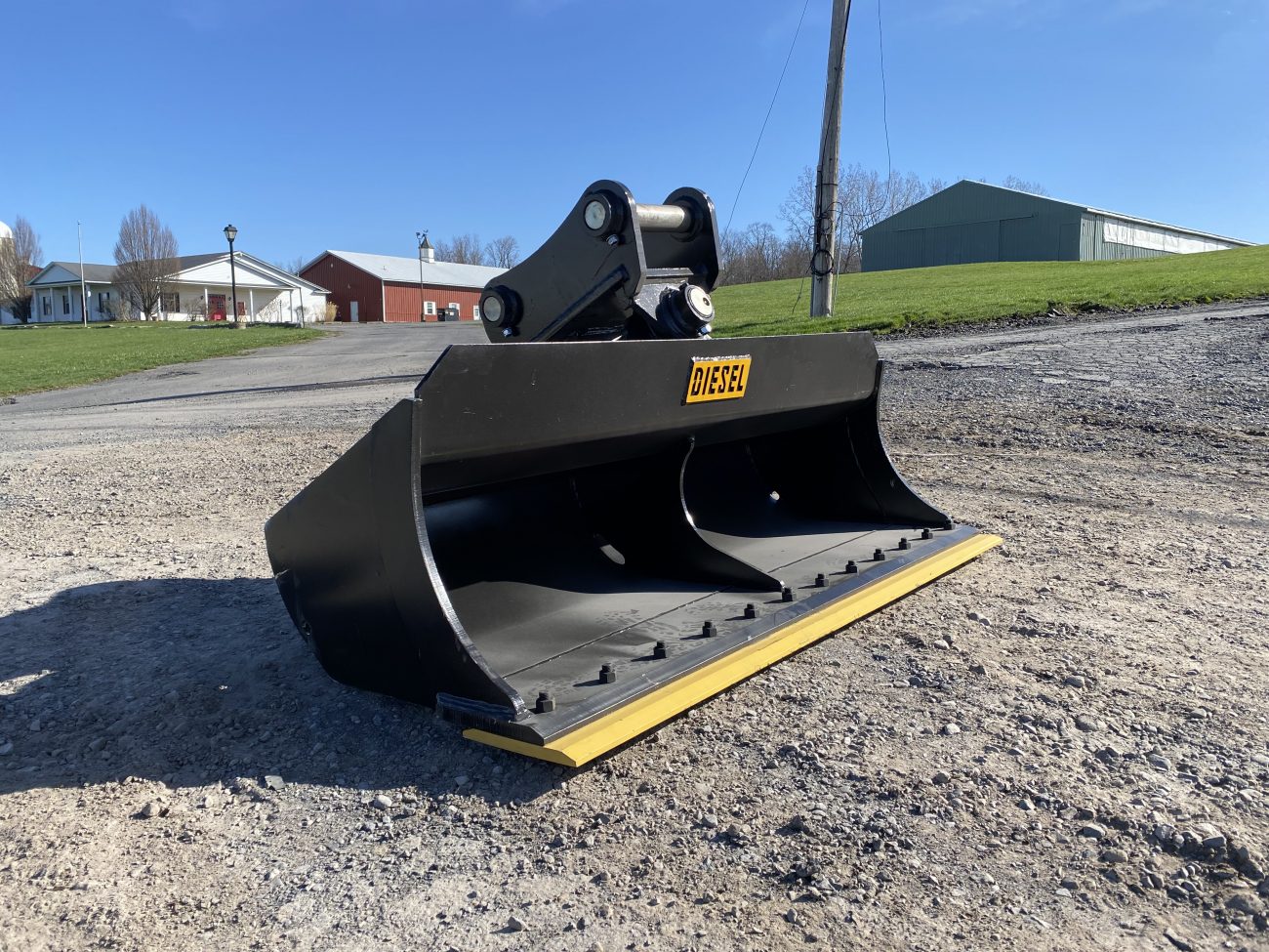 72" LP Hydraulic Tilt Ditch Bucket BOCE for 140CL Excavator with 65mm pins - Image 7