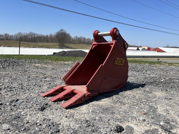 12" VIO35 Heavy Duty Dig Tooth Bucket with 38mm pins