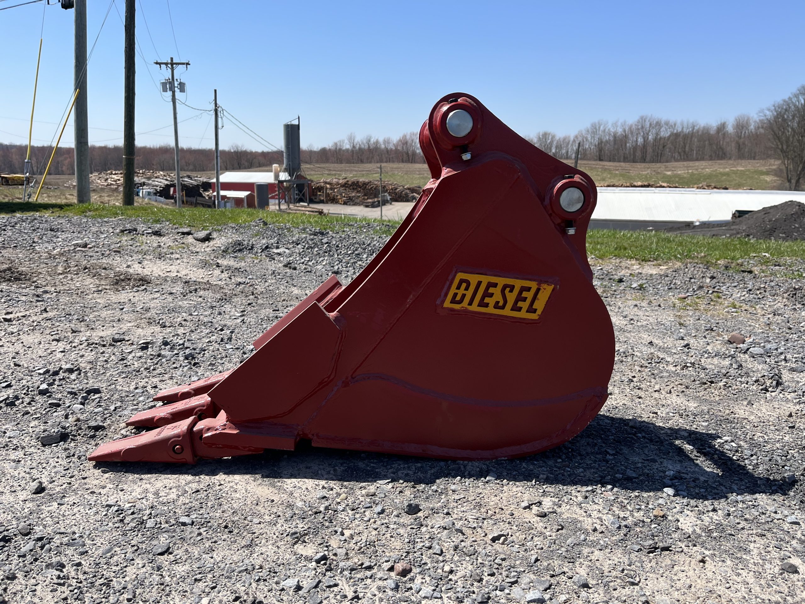 12" VIO35 Heavy Duty Dig Tooth Bucket with 38mm pins - Image 3