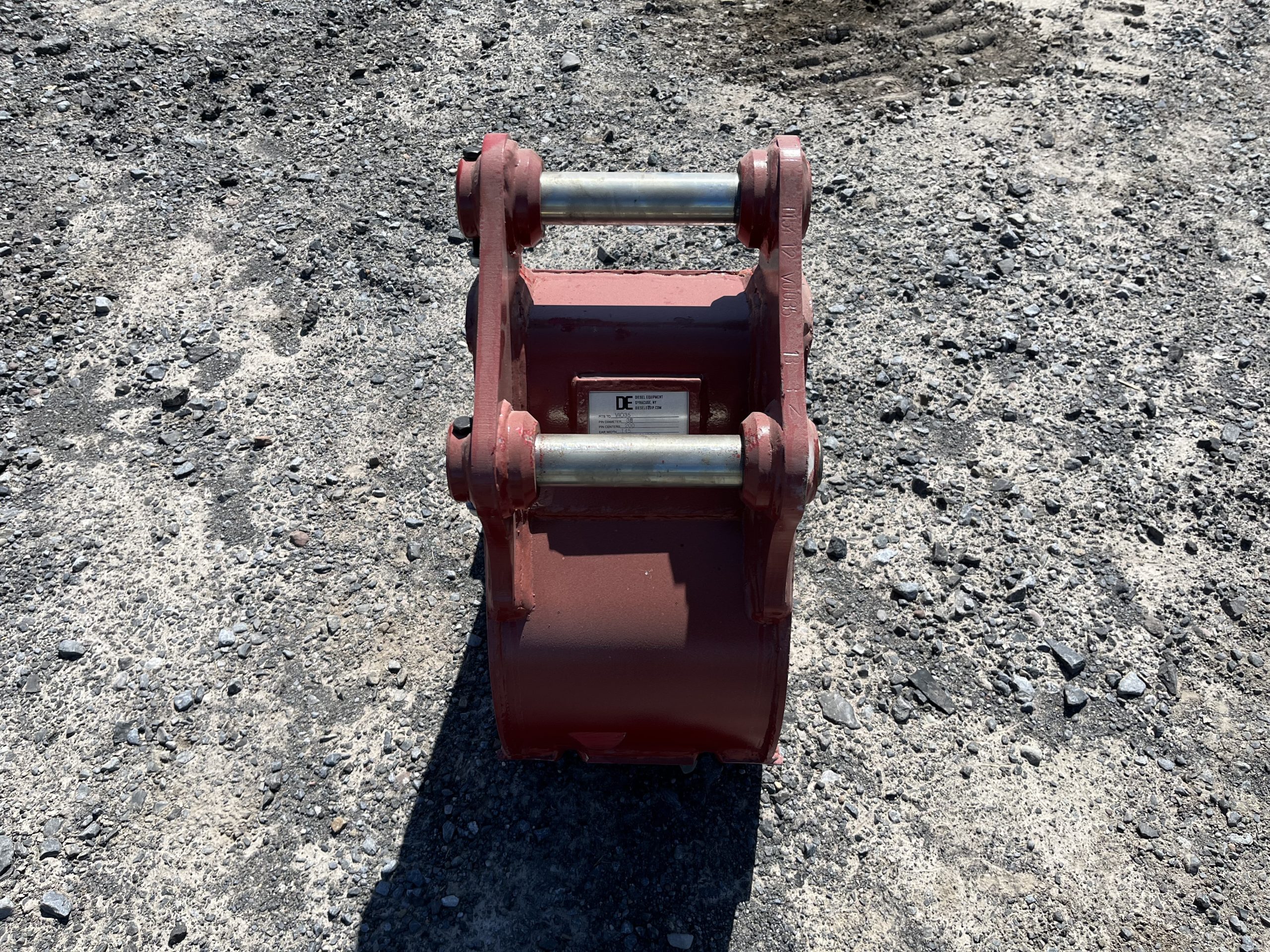 12" VIO35 Heavy Duty Dig Tooth Bucket with 38mm pins - Image 5