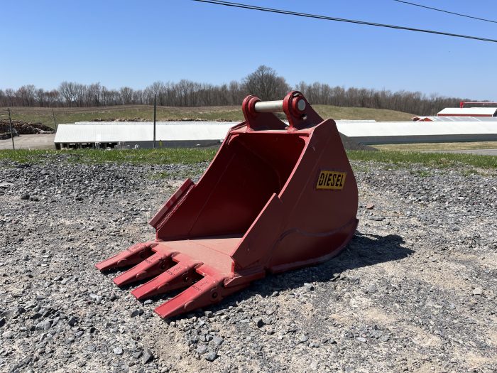 18" VIO35 Heavy Duty Dig Tooth Bucket with 38mm pins
