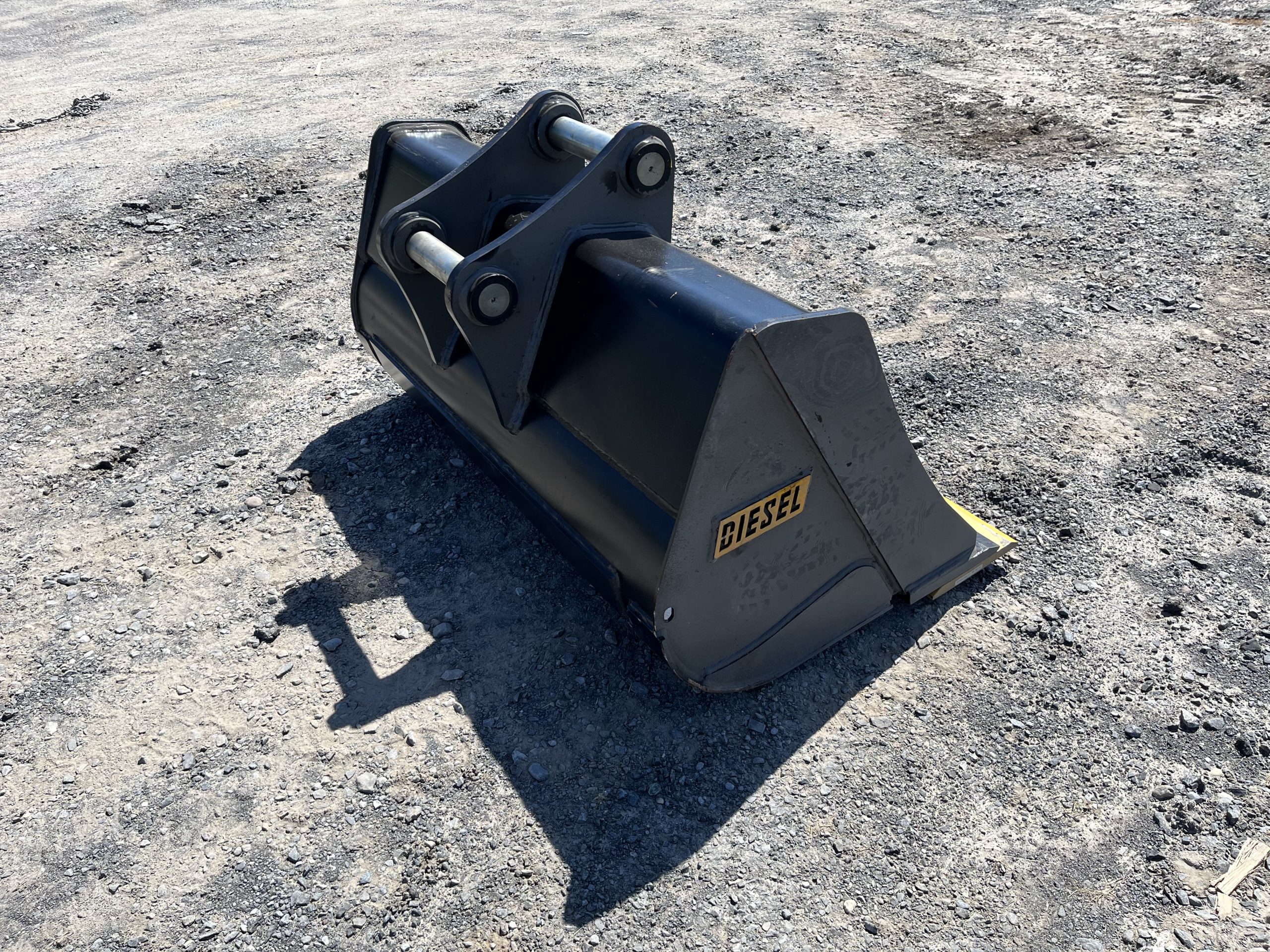 48'' Ditch Bucket BOCE for 80CL Excavator with 50mm pins - Image 6