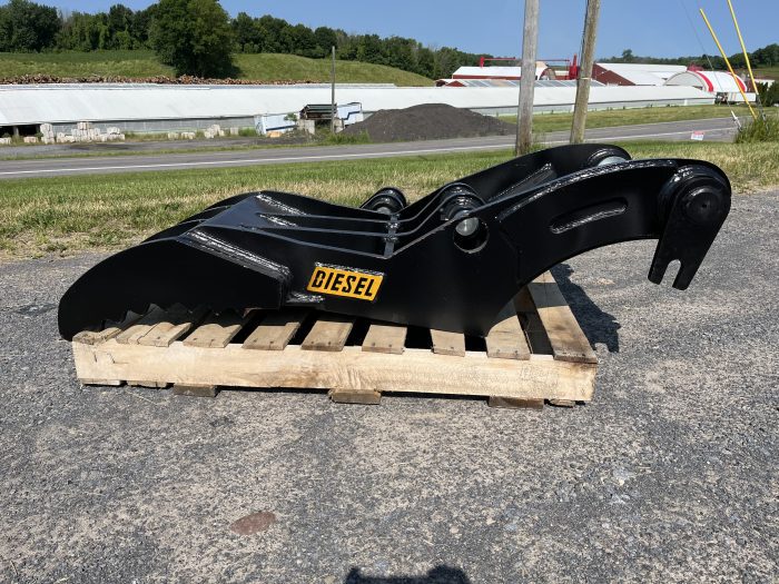 STICK PIVOT HYDRAULIC THUMB 140CL