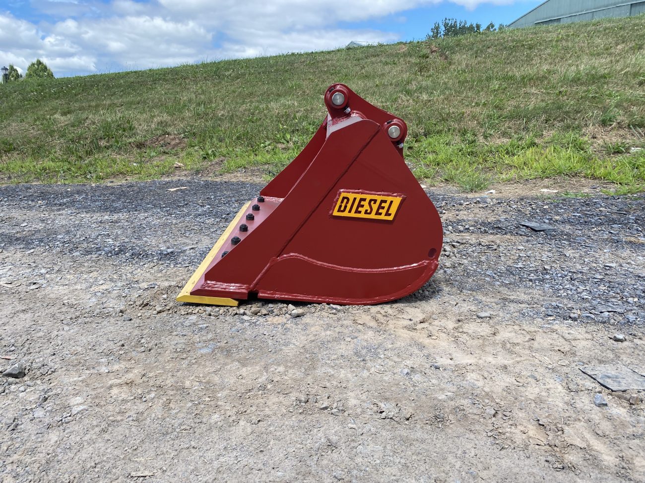 42" VIO35 Ditch Bucket BOCE with 38mm pins - Image 2