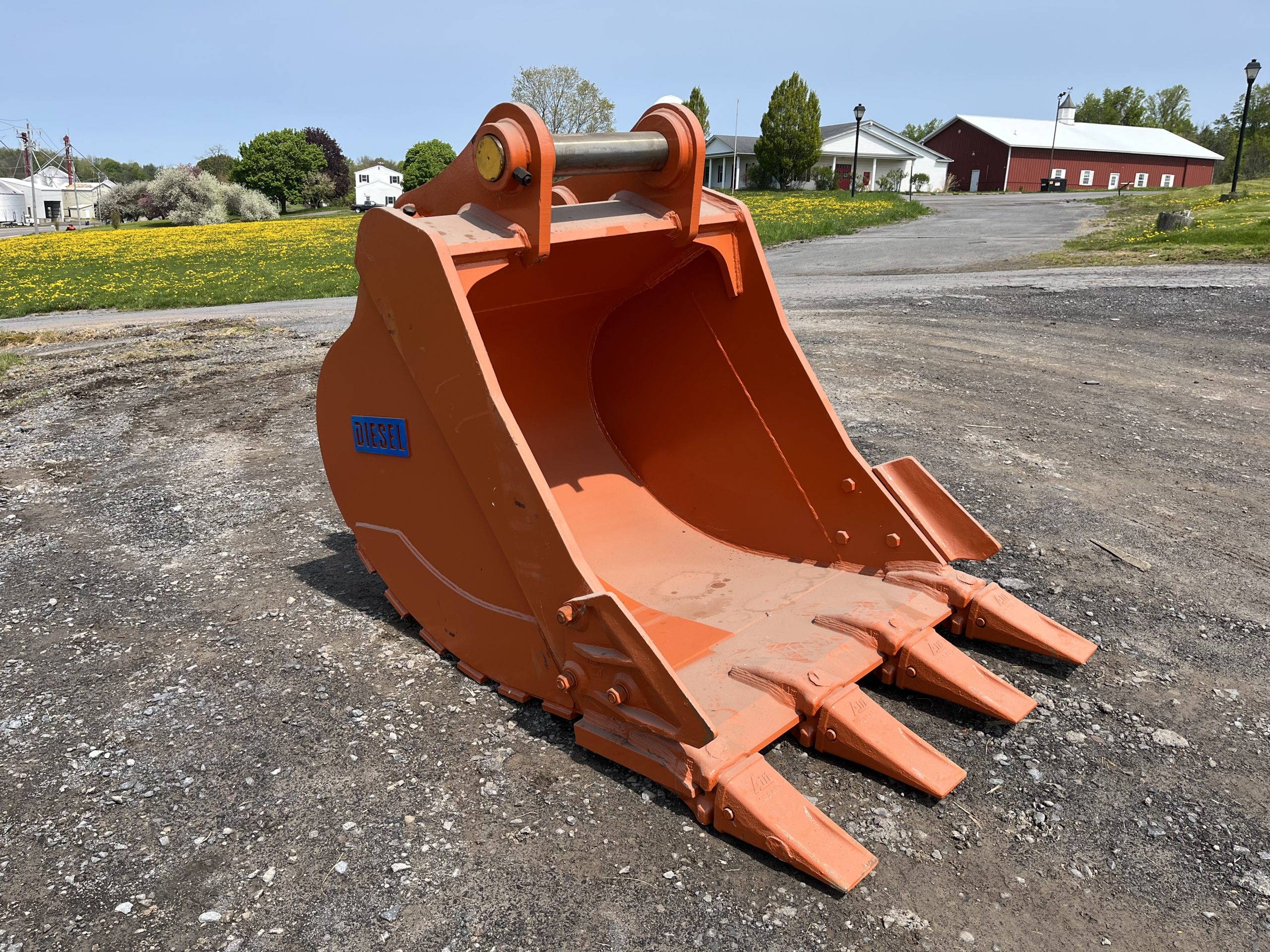48'' HD Tooth Bucket for ZX350 Excavator with 100mm pins - Image 7