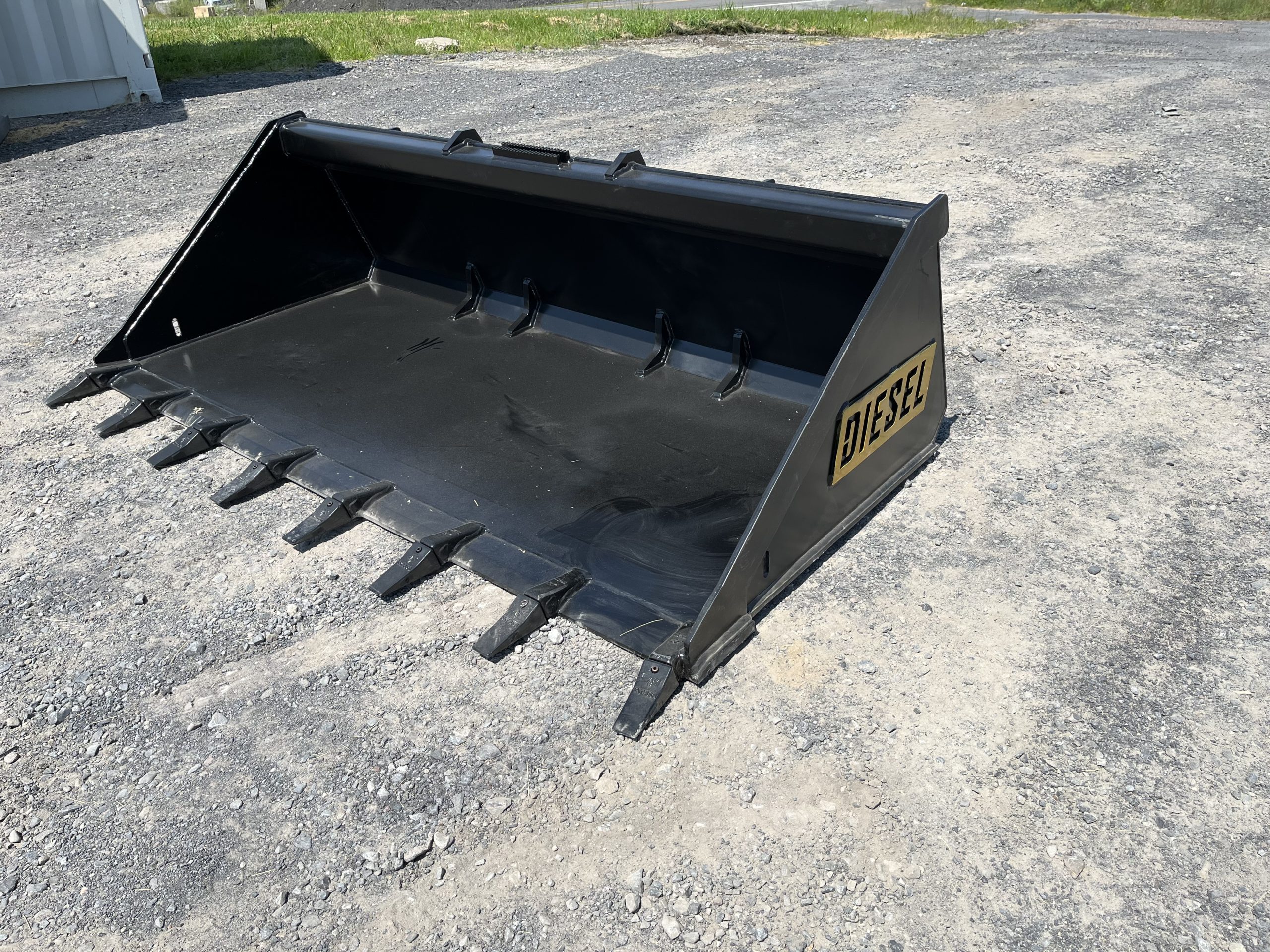 76" Heavy Duty Skid Steer Tooth Bucket - Image 6