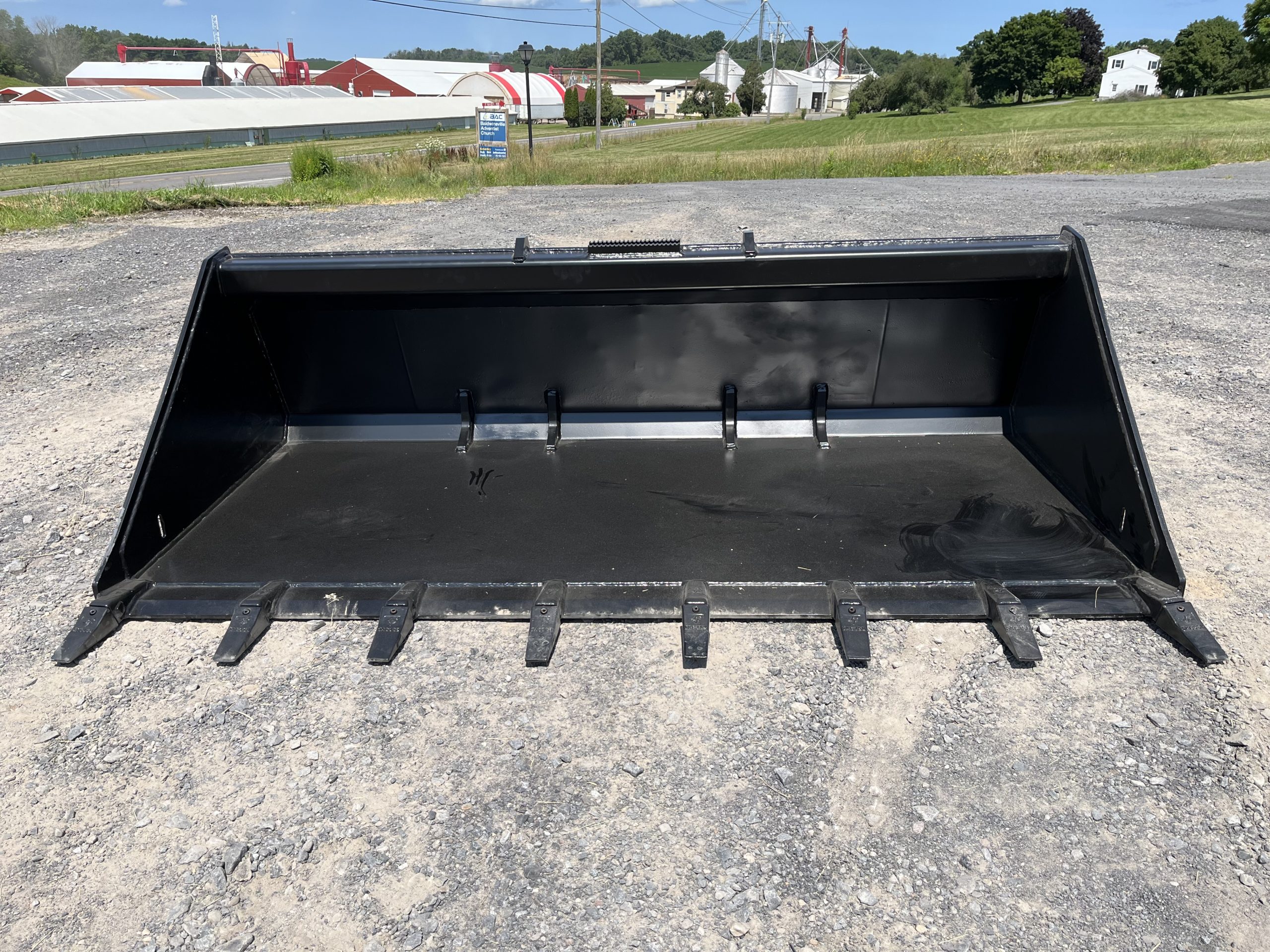 76" Heavy Duty Skid Steer Tooth Bucket - Image 7