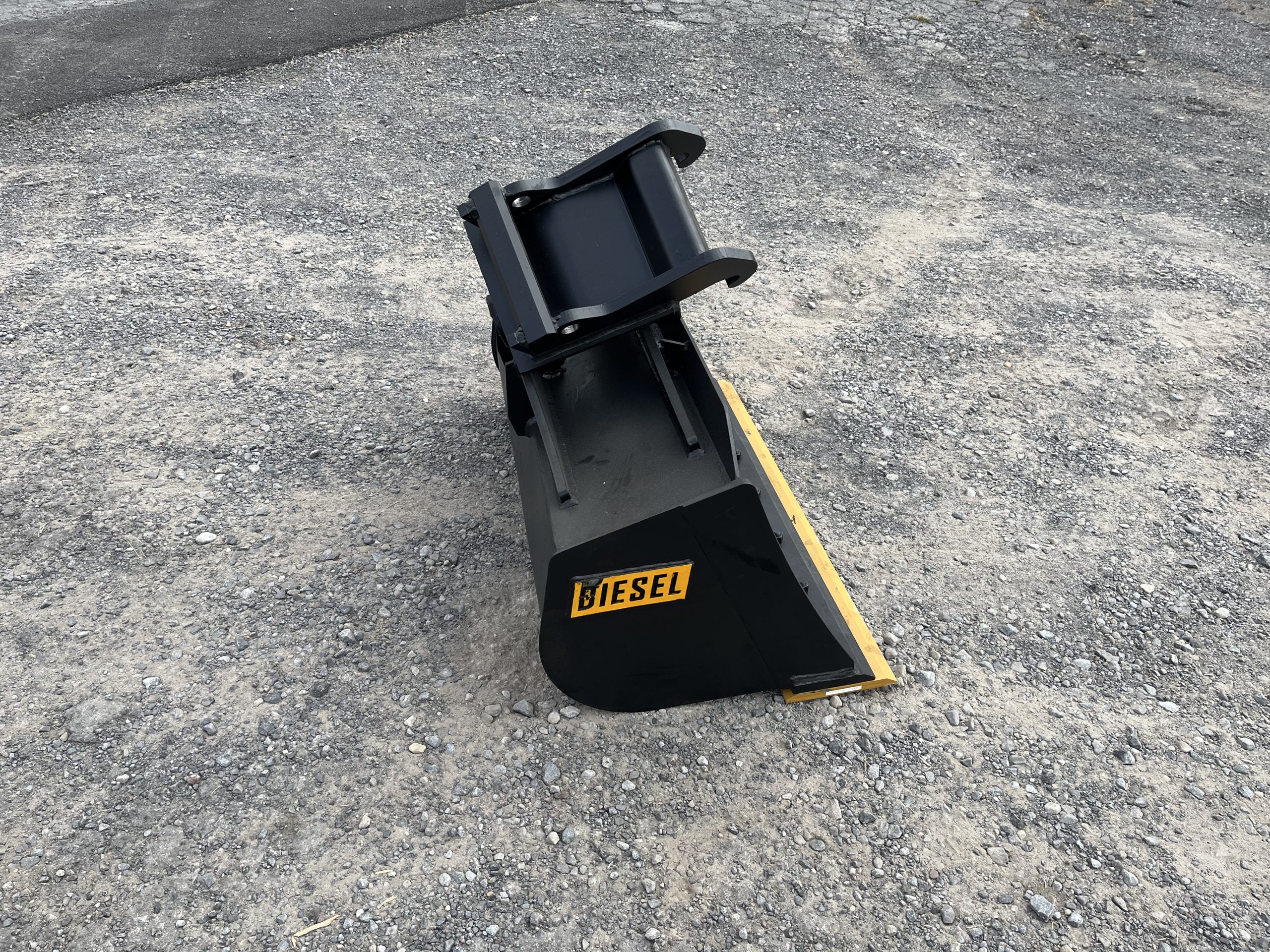 42" Tilt Ditch Bucket BOCE for Bobcat E45/E50 MX4 - Image 4