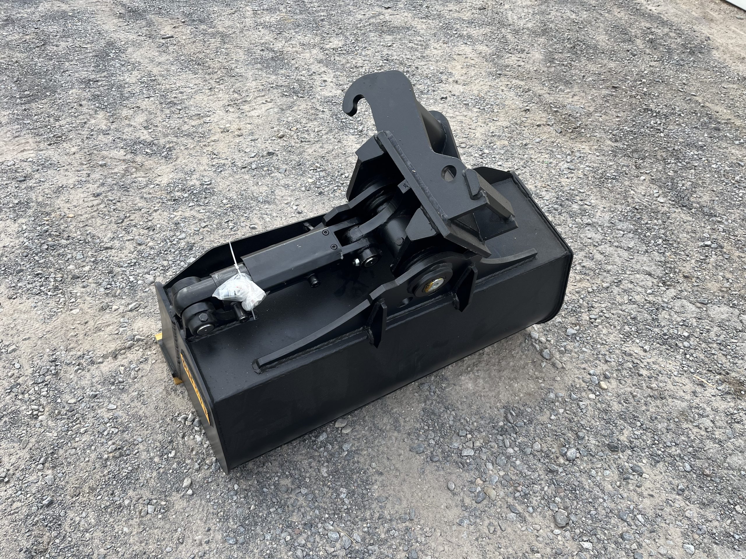 42" Tilt Ditch Bucket BOCE for Bobcat E45/E50 MX4 - Image 6