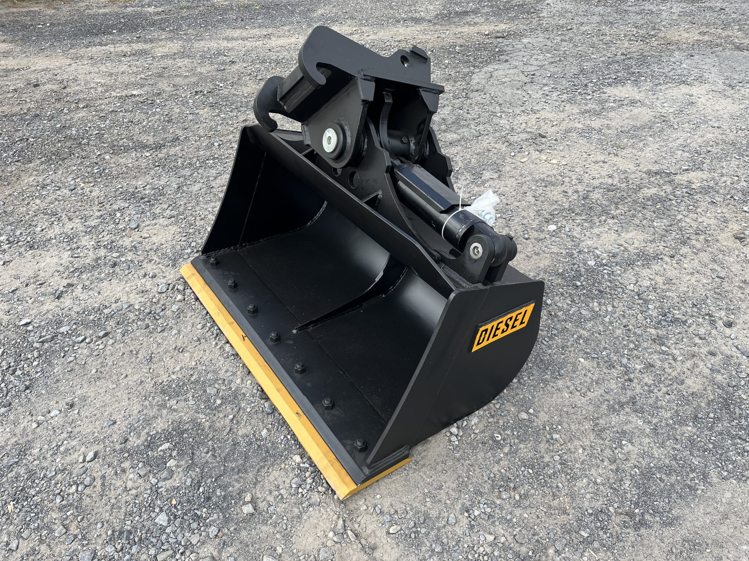 42" Tilt Ditch Bucket BOCE for Bobcat E45/E50 MX4 - Image 7